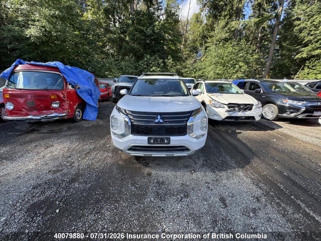 JA4J4UA8XNZ602227 Mitsubishi Outlander Se/black Edition