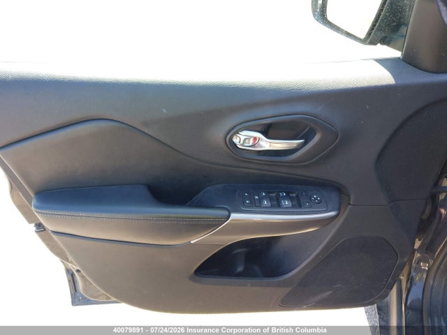 40079891 :رقم المزاد ، 1C4PJMCX0KD274676 vin ، 2019 Jeep Cherokee North مزاد بيع