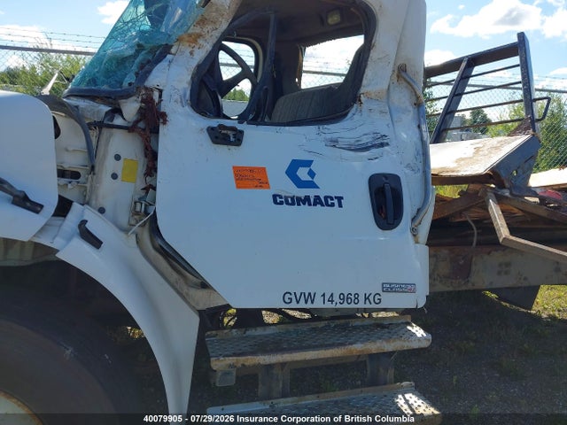 Продажа на аукционе авто 2006 Freightliner M2 106 Medium Duty, vin: 1FVACXCT26HV47649, номер лота: 40079905