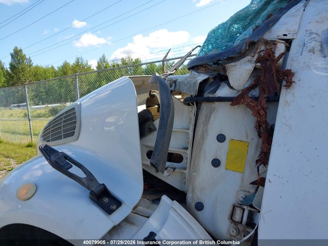Продажа на аукционе авто 2006 Freightliner M2 106 Medium Duty, vin: 1FVACXCT26HV47649, номер лота: 40079905