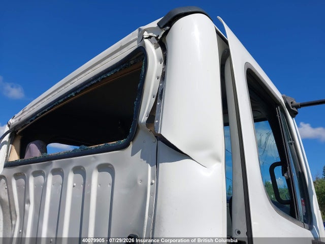 Продажа на аукционе авто 2006 Freightliner M2 106 Medium Duty, vin: 1FVACXCT26HV47649, номер лота: 40079905