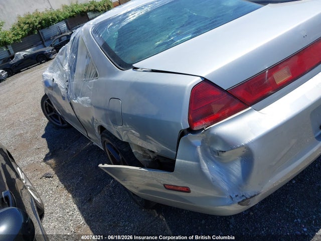 2000 Honda Accord Ex მანქანა იყიდება აუქციონზე, vin: 1HGCG3158YA801433, აუქციონის ნომერი: 40074321