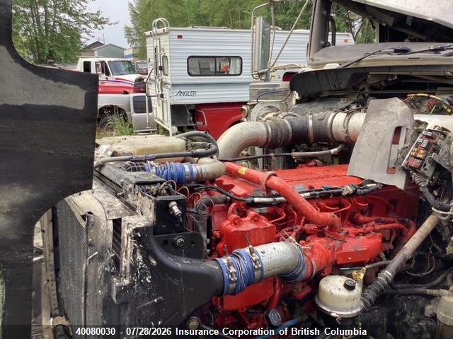 1NKDL40X8FR975829 Kenworth Construction T800