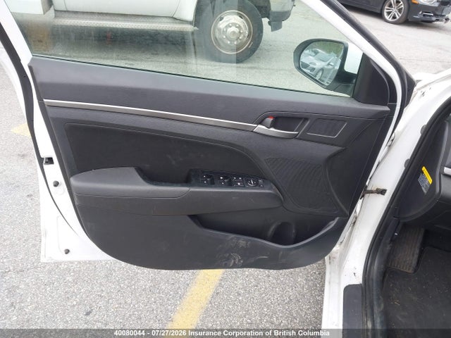 Продажа на аукционе авто 2017 Hyundai Elantra Gl, vin: KMHD84LF3HU117041, номер лота: 40080044