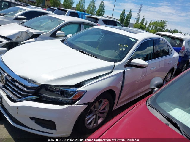 2021 Volkswagen Passat Highline მანქანა იყიდება აუქციონზე, vin: 1VWBA7A30MC004042, აუქციონის ნომერი: 40073095