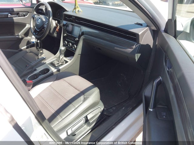 2021 Volkswagen Passat Highline მანქანა იყიდება აუქციონზე, vin: 1VWBA7A30MC004042, აუქციონის ნომერი: 40073095