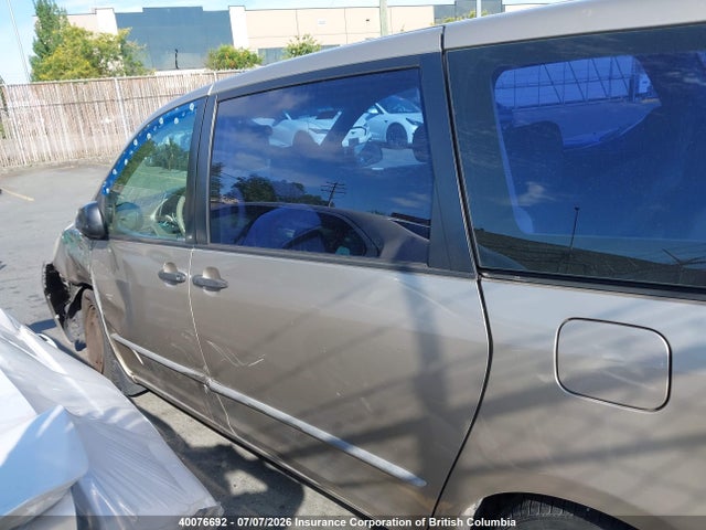 Продажа на аукционе авто 2005 Toyota Sienna Ce, vin: 5TDZA29C85S294376, номер лота: 40076692