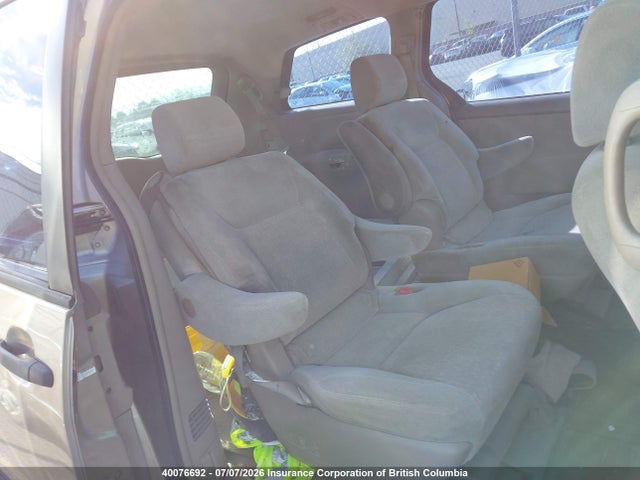 Продажа на аукционе авто 2005 Toyota Sienna Ce, vin: 5TDZA29C85S294376, номер лота: 40076692