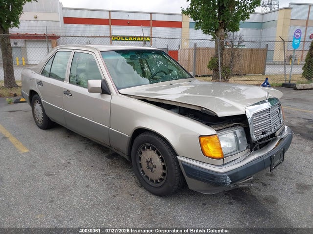 1993 Mercedes-benz 300 E მანქანა იყიდება აუქციონზე, vin: WDBEA32E3PB931246, აუქციონის ნომერი: 40080061