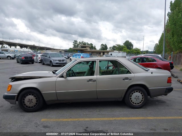 Продажа на аукционе авто 1993 Mercedes-benz 300 E, vin: WDBEA32E3PB931246, номер лота: 40080061