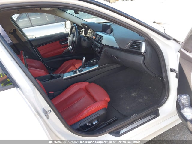 WBA8E5G52GNU19870 BMW 320 XI