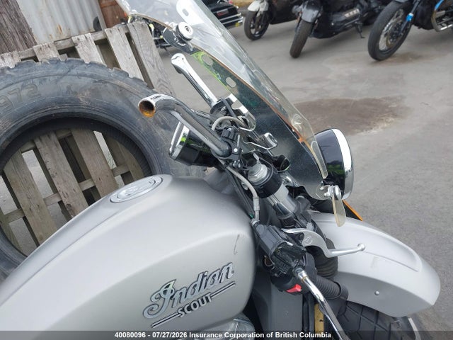 Indian Scout 2017 56KMSB000H3120666 Image 17