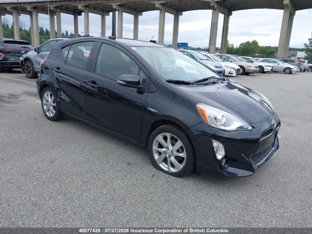 Toyota PRIUS C 2016 JTDKDTB32G1127701 zdjęcie główne