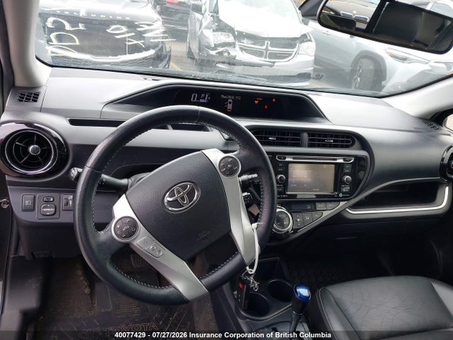 Toyota PRIUS C 2016 JTDKDTB32G1127701 Image 21