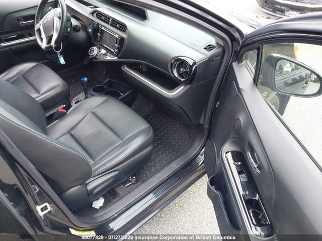Toyota PRIUS C 2016 JTDKDTB32G1127701 Image 5