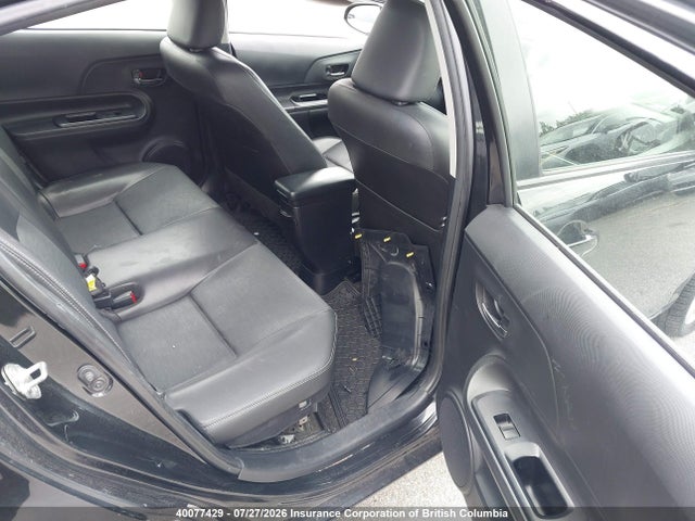 Toyota PRIUS C 2016 JTDKDTB32G1127701 Image 8