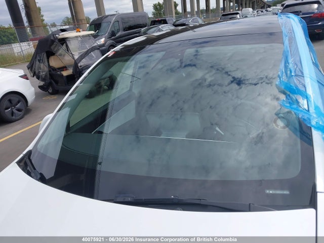 40075921 :رقم المزاد ، 7SAYGDEE4NF496796 vin ، 2022 Tesla Model Y مزاد بيع