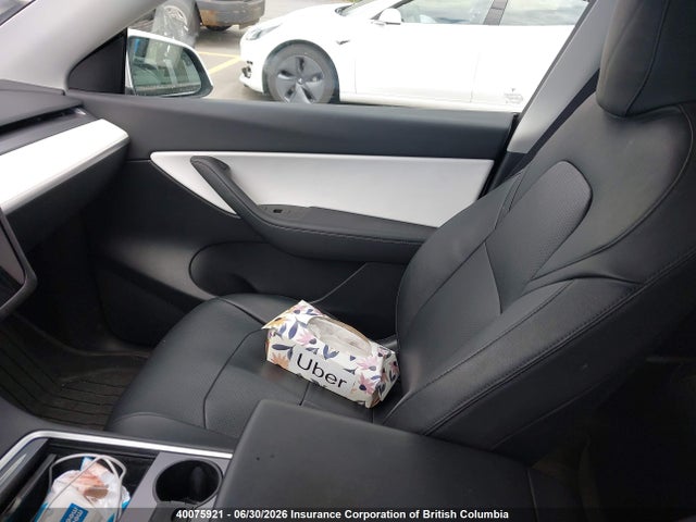40075921 :رقم المزاد ، 7SAYGDEE4NF496796 vin ، 2022 Tesla Model Y مزاد بيع