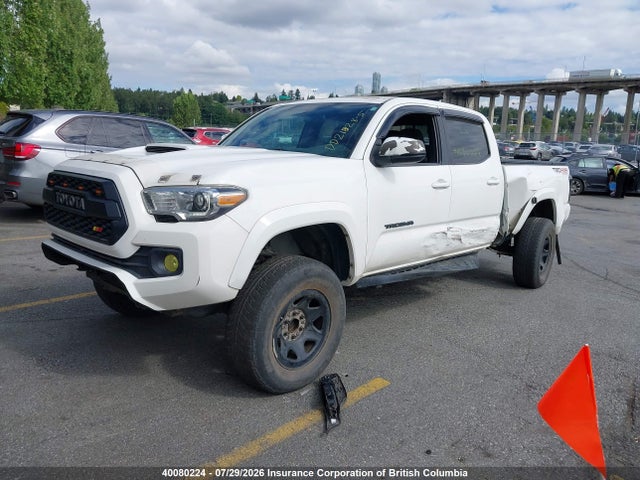 Продаж на аукціоні авто 2016 Toyota Tacoma Dbl Cab/sr5/trd Sport/or, vin: 5TFDZ5BN8GX004697, номер лоту: 40080224