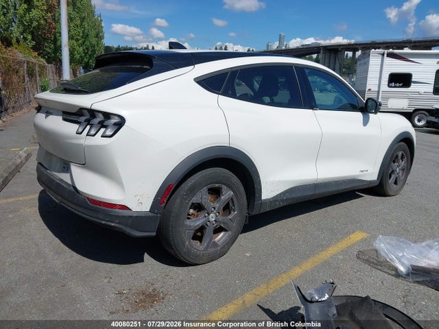 Ford Mustang Mach-e Select 2023 3FMTK1R47PMA60590 Image 4