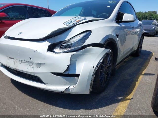 Tesla Model Y 2021 5YJYGDEE9MF262648 Image 6