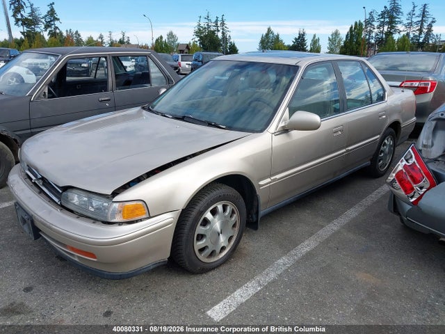 40080331 :رقم المزاد ، JHMCB7684PC806931 vin ، 1993 Honda Accord Se مزاد بيع