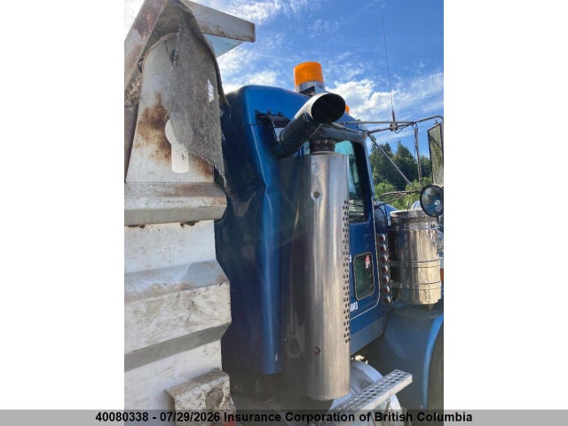 40080338 :رقم المزاد ، 2NKDL40XX6M988511 vin ، 2006 Kenworth Construction T800 مزاد بيع