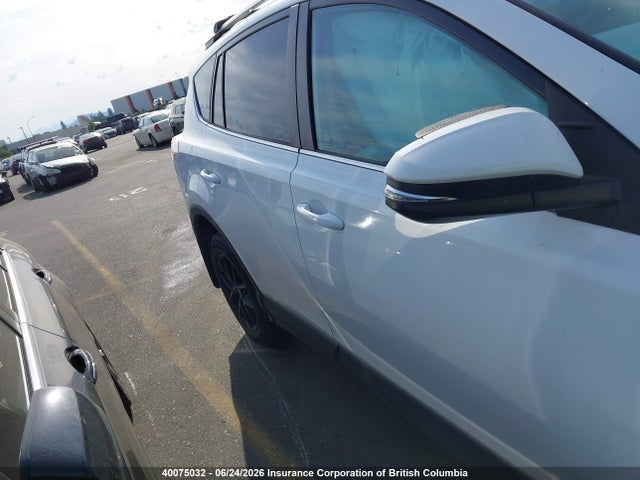 Toyota RAV4 LE 2018 2T3BFREV7JW795223 Image 14