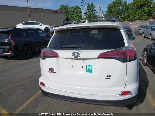 Toyota RAV4 LE 2018 2T3BFREV7JW795223 Image 17