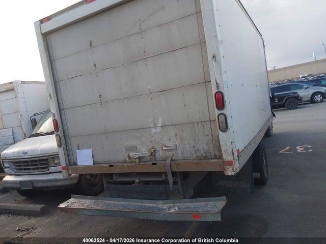 40063524 :رقم المزاد ، 1FDXE4FL1ADA20398 vin ، 2010 Ford Econoline E450 Super Duty Cutwy Van مزاد بيع