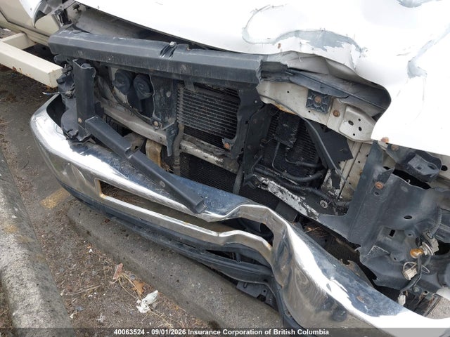 40063524 :رقم المزاد ، 1FDXE4FL1ADA20398 vin ، 2010 Ford Econoline E450 Super Duty Cutwy Van مزاد بيع