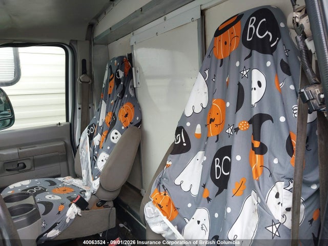 40063524 :رقم المزاد ، 1FDXE4FL1ADA20398 vin ، 2010 Ford Econoline E450 Super Duty Cutwy Van مزاد بيع
