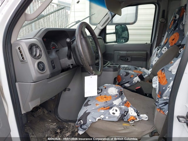 40063524 :رقم المزاد ، 1FDXE4FL1ADA20398 vin ، 2010 Ford Econoline E450 Super Duty Cutwy Van مزاد بيع