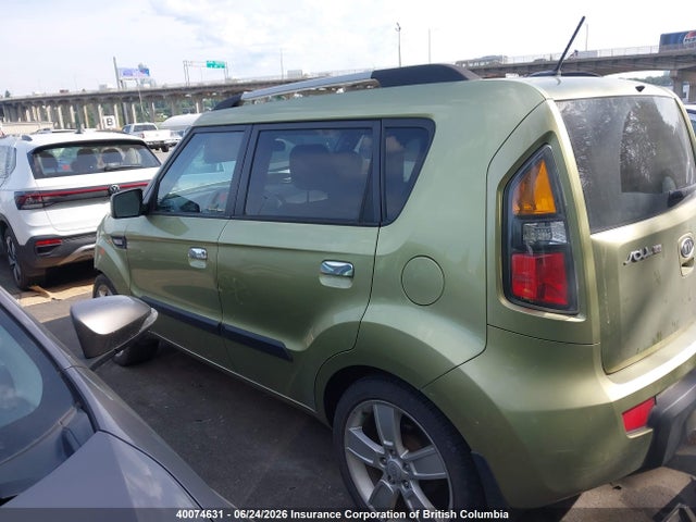40074631 :رقم المزاد ، KNDJT2A2XA7057712 vin ، 2010 Kia Soul +/!/sport مزاد بيع