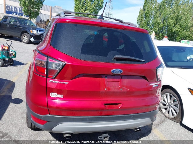 40080604 :رقم المزاد ، 1FMCU9J96JUB30065 vin ، 2018 Ford Escape Titanium مزاد بيع