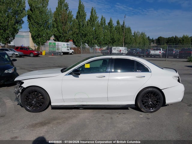2020 Mercedes-benz C 300 4matic მანქანა იყიდება აუქციონზე, vin: 55SWF8EB0LU326208, აუქციონის ნომერი: 40080605