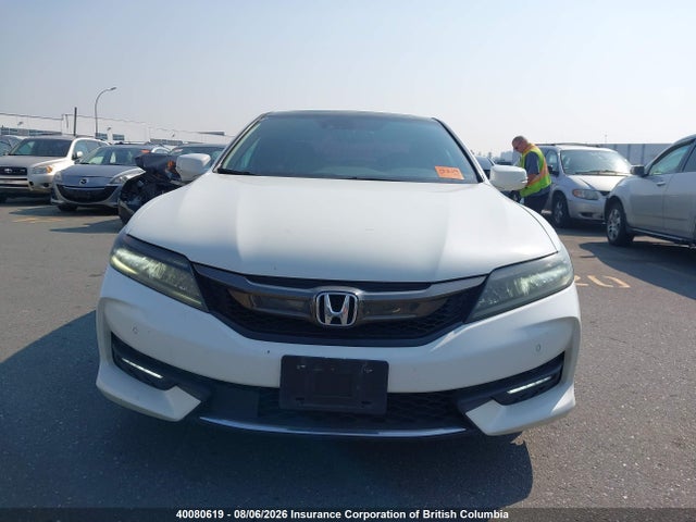 40080619 :رقم المزاد ، 1HGCT1B87HA800105 vin ، 2017 Honda Accord Touring مزاد بيع