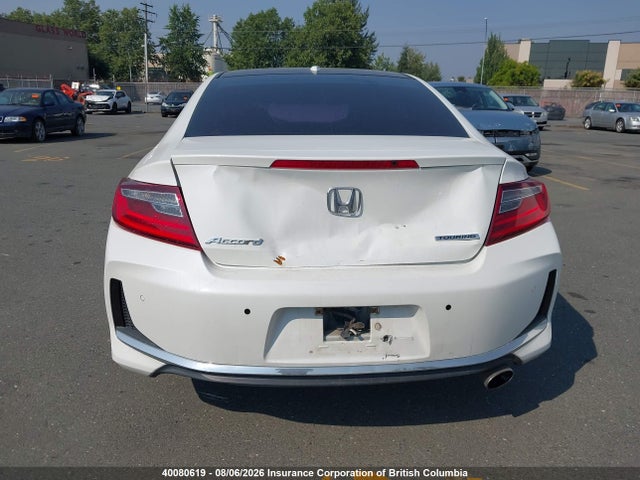 40080619 :رقم المزاد ، 1HGCT1B87HA800105 vin ، 2017 Honda Accord Touring مزاد بيع