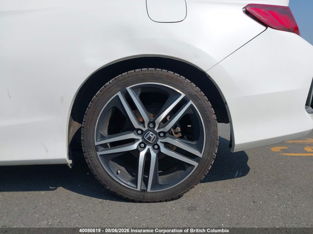40080619 :رقم المزاد ، 1HGCT1B87HA800105 vin ، 2017 Honda Accord Touring مزاد بيع