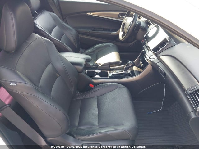 40080619 :رقم المزاد ، 1HGCT1B87HA800105 vin ، 2017 Honda Accord Touring مزاد بيع