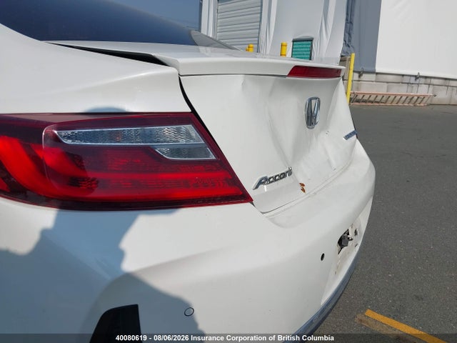 40080619 :رقم المزاد ، 1HGCT1B87HA800105 vin ، 2017 Honda Accord Touring مزاد بيع