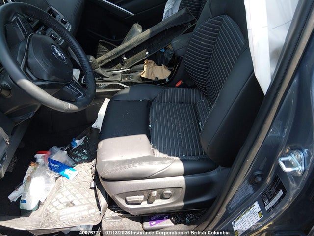 40076777 :رقم المزاد ، 7MUFBABG8SV068038 vin ، 2025 Toyota Corolla Cross Se/xse/night Shade/s مزاد بيع