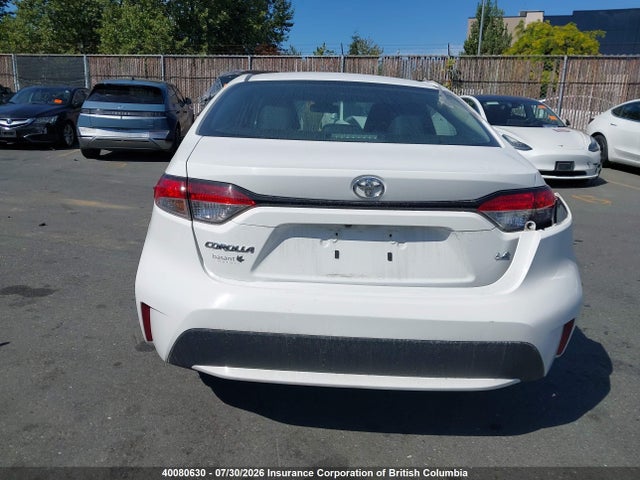 40080630 :رقم المزاد ، 5YFBPMBE9NP354326 vin ، 2022 Toyota Corolla Le/xle مزاد بيع
