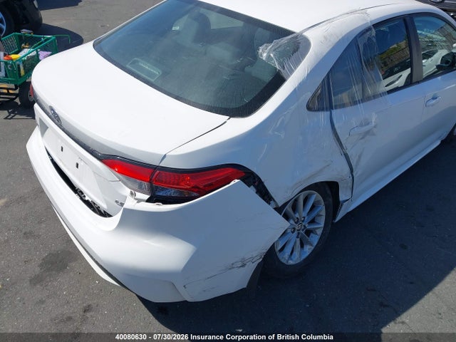 40080630 :رقم المزاد ، 5YFBPMBE9NP354326 vin ، 2022 Toyota Corolla Le/xle مزاد بيع