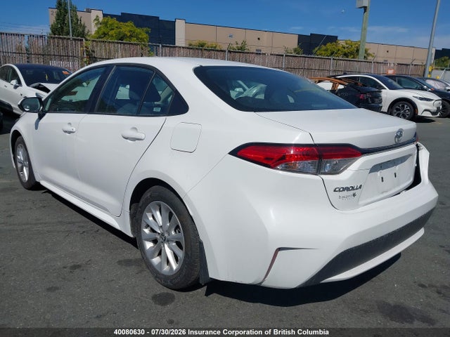 40080630 :رقم المزاد ، 5YFBPMBE9NP354326 vin ، 2022 Toyota Corolla Le/xle مزاد بيع