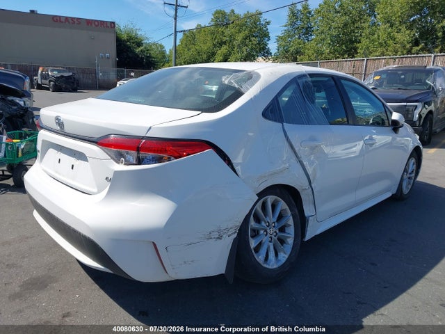 40080630 :رقم المزاد ، 5YFBPMBE9NP354326 vin ، 2022 Toyota Corolla Le/xle مزاد بيع