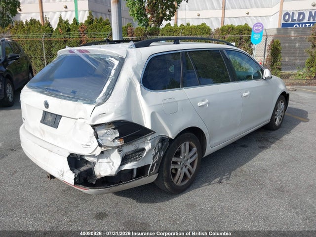 2010 Volkswagen Golf მანქანა იყიდება აუქციონზე, vin: 3VWMX7AJ1AM612488, აუქციონის ნომერი: 40080826