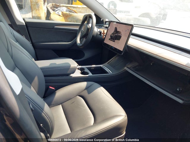 2024 Tesla Model Y მანქანა იყიდება აუქციონზე, vin: LRWYGDFD0RC661973, აუქციონის ნომერი: 40080872