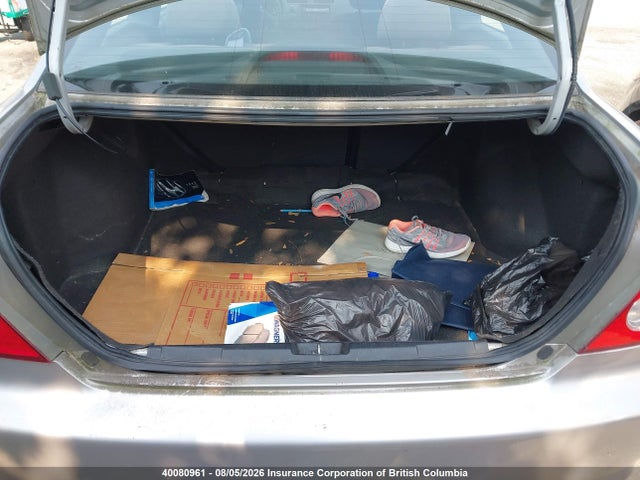 40080961 :رقم المزاد ، 1HGEM22555L807992 vin ، 2005 Honda Civic مزاد بيع