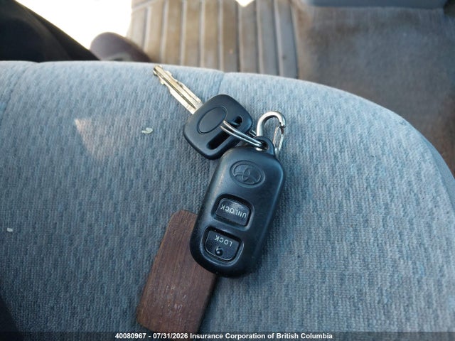 40080967 :رقم المزاد ، 4T3ZF19CX2U493435 vin ، 2002 Toyota Sienna Ce مزاد بيع